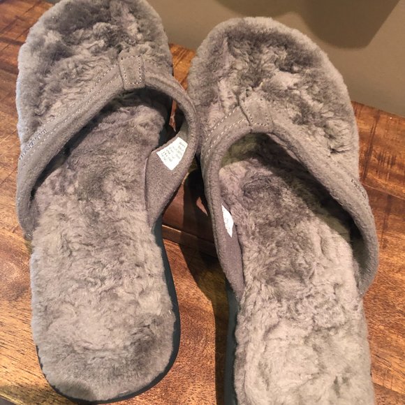 LL Bean Sherpa Flip Flops - Picture 10 of 10
